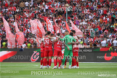 پرسپولیس 2-هوادار 0 (1404/02/25)-