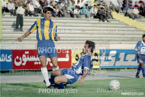 بازیکنان دهه های مختلف فوتبال ایران 9-صادق ورمزیار,محمدرضا مهدوی,