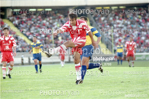 بازیکنان دهه های مختلف فوتبال ایران 5-رضا ترابیان,