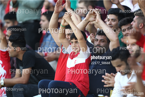 تمرین پرسپولیس  در ورزشگاه شهید کاظمی96/04/07-تماشاگران,