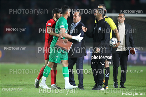 استقلال 0-تراکتور 2    (1403/08/10)-