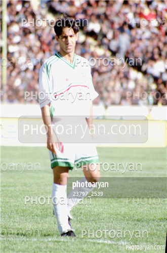 بازیکنان دهه های مختلف فوتبال ایران 10-فرهاد مجیدی,