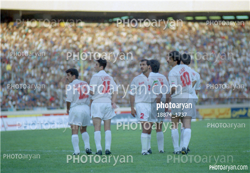 بازیکنان دهه های مختلف فوتبال ایران 3-علی دایی  Ali Daei,نعیم سعداوی, علیرضا حکیم‌زاده,ادموند اختر,