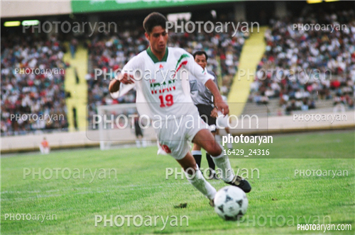 بازیکنان دهه های مختلف فوتبال ایران 2-فرهاد مجیدی,