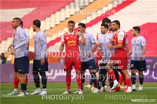 پرسپولیس 2-تراکتور 0  (1402/12/02)-