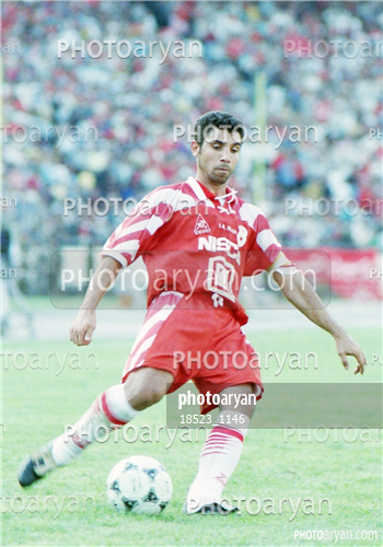 بازیکنان دهه های مختلف فوتبال ایران 3-مجتبی محرمی,