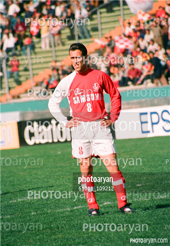 بازیکنان دهه های مختلف فوتبال ایران 17-علی کریمی Ali Karimi,