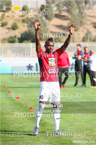 سایپا 0-پرسپولیس 2 (96/08/09)-گادوین منشاGodwin Mensha,