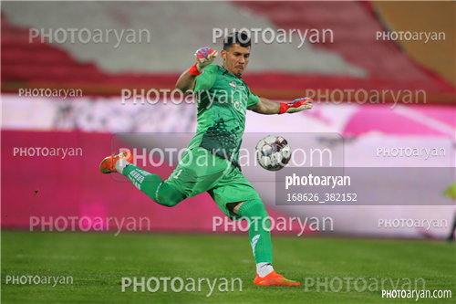 پرسپولیس 2-تراکتور 0  (1402/12/02)-