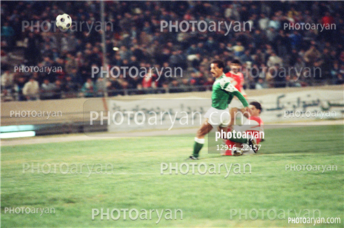 بازیکنان دهه های مختلف فوتبال ایران 1-فرشاد پیوس  Farshad Pious,محمد خاکپور,