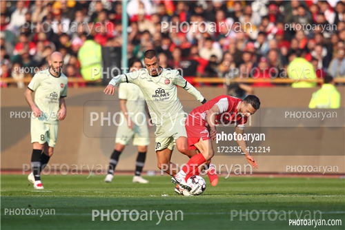 پرسپولیس  2-تراکتور  0    (1403/11/07)-سروش رفیعی,ریکاردو آلوز,ایگور پوستونیسکی,