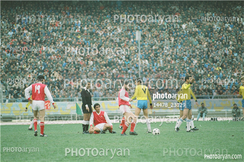 بازیکنان دهه های مختلف فوتبال ایران 1-ناصر محمدخانی,علی پروین  Ali Parvin,