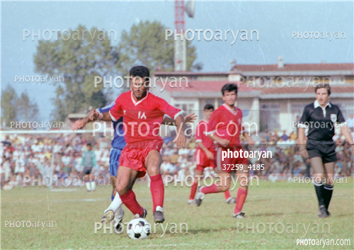 بازیکنان دهه های مختلف فوتبال ایران 11-حمیدروزبهانی,
