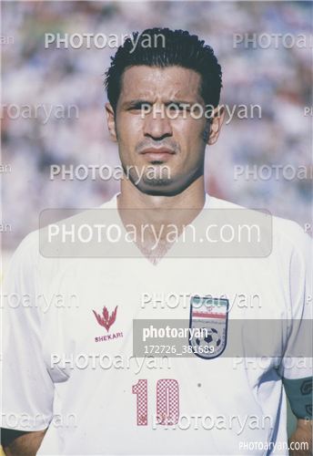 بازیکنان دهه های مختلف فوتبال ایران 40-علی دایی  Ali Daei,