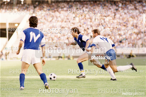 بازیکنان دهه های مختلف فوتبال ایران 11-رضا احدی,امیر هاشمی مقدم,