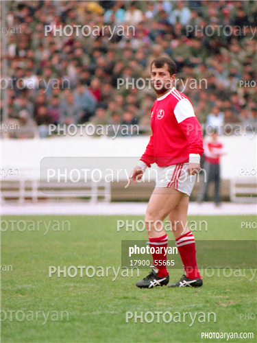 بازیکنان دهه های مختلف فوتبال ایران 3-علی پروین  Ali Parvin,