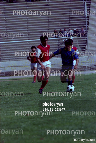 بازیکنان دهه های مختلف فوتبال ایران28-ناصر محمدخانی,