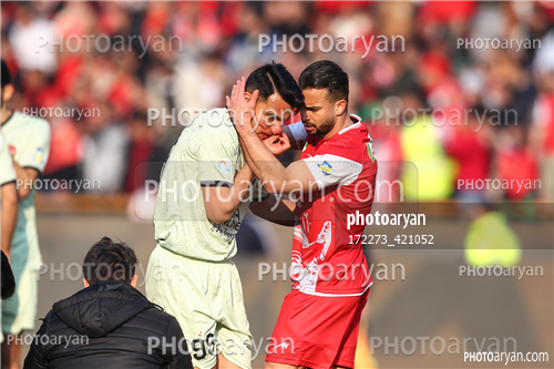 پرسپولیس  2-تراکتور  0    (1403/11/07)-