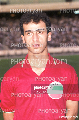 بازیکنان دهه های مختلف فوتبال ایران 3-محسن عاشوریَ,