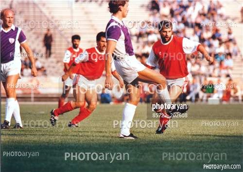 بازیکنان دهه های مختلف فوتبال ایران22-ضیاء عربشاهی,علی پروین  Ali Parvin,