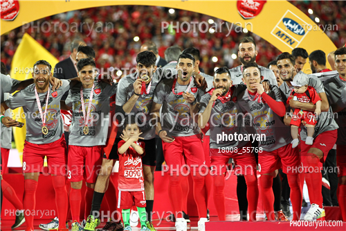 جشن قهرمانی تیم فوتبال پرسپولیس 96/01/30-مهدی طارمی,علیرضا بیرانوند,محسن مسلمان,فرشاد احمدزاده,رضا کرملا چعب,علی علیپور,طاها بیرانوند,محمد امین آرام طبع,