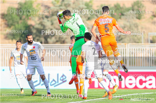 سایپا 0-پرسپولیس 2 (96/08/09)-صادق محرمی,علیرضا بیرانوند,محسن ربیع خواه,