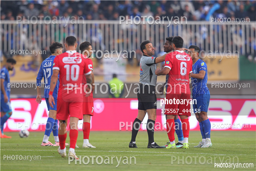 پرسپولیس 0-استقلال  0  (1404/09/14)-