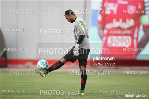 تمرین پرسپولیس در ورزشگاه درفشی فر 95/02/13-سوشا مکانی,