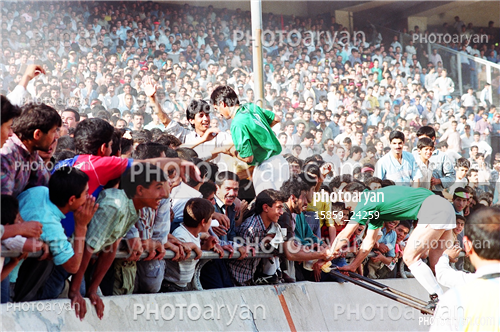 بازیکنان دهه های مختلف فوتبال ایران 2-حمید درخشان,ناصر محمدخانی,