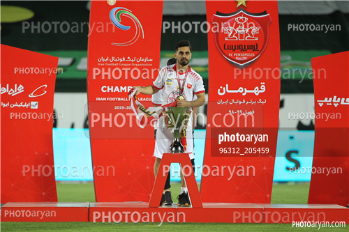 مراسم اهدای جام قهرمانی لیگ برتر (99/05/17) -امید عالیشاه,