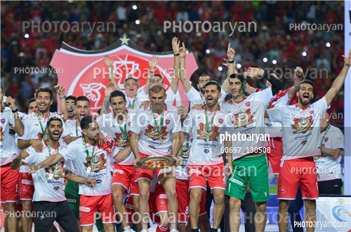 پرسپولیس 1 -داماش گیلان 0  (98/03/12)-محمد انصاری,شجاع خلیل زاده,علیرضا بیرانوند,حسین ماهینی,سید جلال حسینی,کمال کامیابی نیا,ابوالفضل درویشوند,امید عالیشاه,
