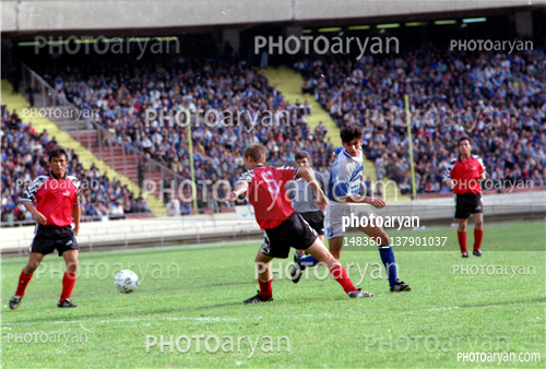 بازیکنان دهه های مختلف فوتبال ایران24 -