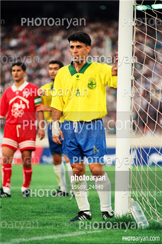 بازیکنان دهه های مختلف فوتبال ایران 2-فرشاد پیوس  Farshad Pious,