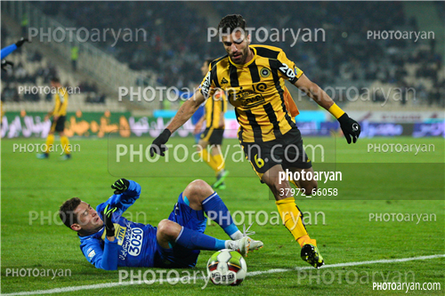 استقلال 3-سپاهان اصفهان  0 (96/09/15)-