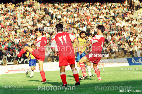 بازیکنان دهه های مختلف فوتبال ایران 1-افشین پیروانی,مرتضی کرمانی مقدم,