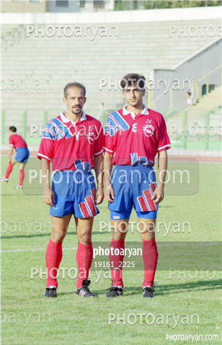 بازیکنان دهه های مختلف فوتبال ایران 3-محمد خاکپور,محمدرضا مهدوی,