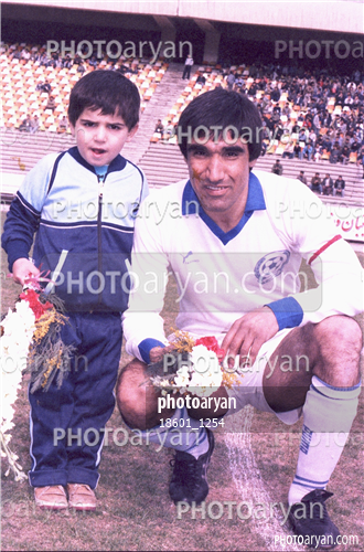 بازیکنان دهه های مختلف فوتبال ایران 3-هادی آهنگران,