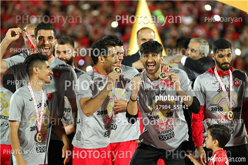 جشن قهرمانی تیم فوتبال پرسپولیس 96/01/30-محمد انصاری,علیرضا بیرانوند,وحید امیری,ابوالفضل درویشوند,محمد امین آرام طبع,