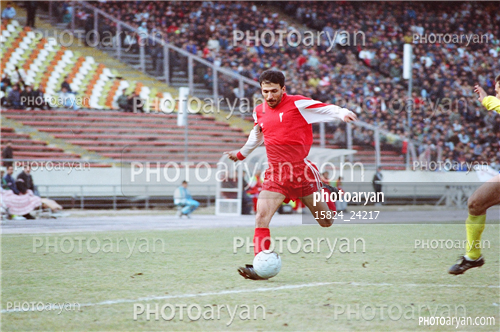 بازیکنان دهه های مختلف فوتبال ایران 2-امیر موسوی نیا,