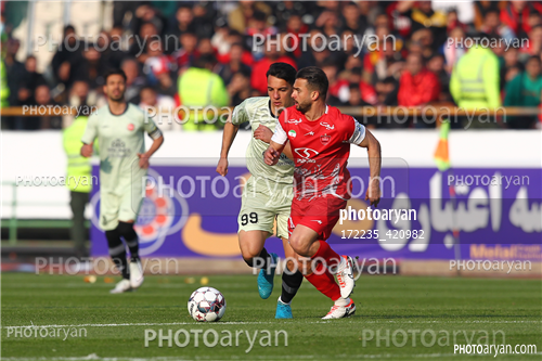 پرسپولیس  2-تراکتور  0    (1403/11/07)-