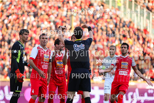 پرسپولیس 4 -ذوب آهن اصفهان 0 (96/09/10)-شجاع خلیل زاده,علیرضا بیرانوند,وحید امیری,سید جلال حسینی,محمدحسین زاهدی فر,