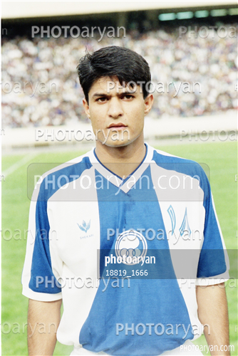 بازیکنان دهه های مختلف فوتبال ایران 3-علی حاج اکبری,