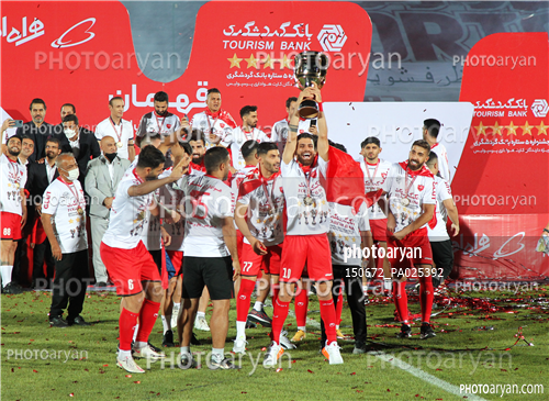 پیکان 0-پرسپولیس 2(1400/05/08)-افشین پیروانی,یحیی گل محمدی,مهدی ترابی,سیامک نعمتی,سعید آقایی,ميلاد سرلک چيوا,حامد لک,حسین کنعانی زادگان,فرشاد فرجی,