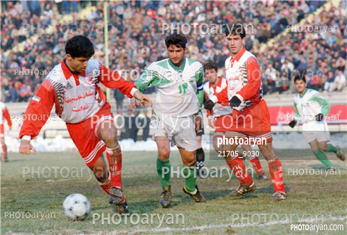 بازیکنان دهه های مختلف فوتبال ایران 6-مهرداد میناوند,بهروز رهبری فر,نا مشخص,