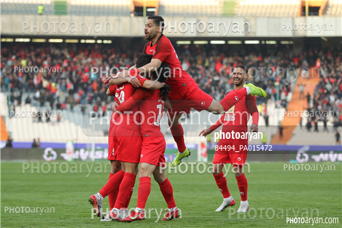 پرسپولیس 2-تراکتور سازی 0 (98/11/06)-کمال کامیابی نیا,احمد نورالهی,مهدی شیری,