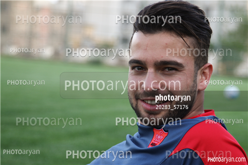 تمرین پرسپولیس در ورزشگاه خیریه عمل 96/02/23-سروش رفیعی,