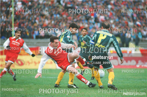 بازیکنان دهه های مختلف فوتبال ایران 6-ادموند بزیک,