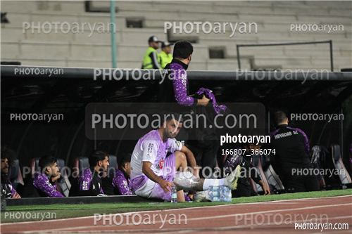 استقلال 3-هوادار 2  (1402/07/28)-