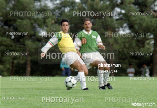 بازیکنان دهه های مختلف فوتبال ایران 9-مهدی مهدوی کیا,علی اکبراستاداسدی,