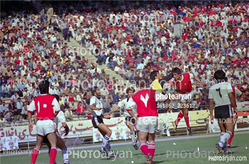 بازیکنان دهه های مختلف فوتبال ایران 33 -